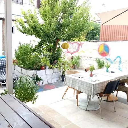 Vandrerhjem Paphos Inn Paphos