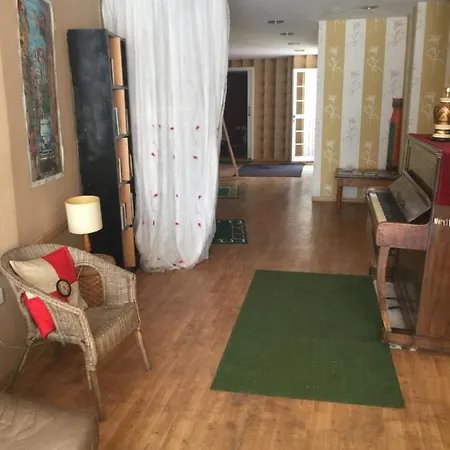 Vandrerhjem Paphos Inn
