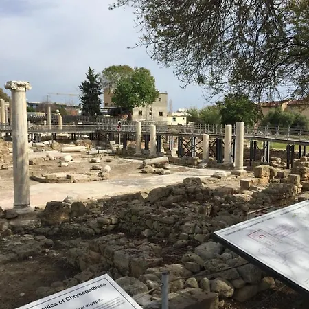 Paphos Inn Vandrerhjem *